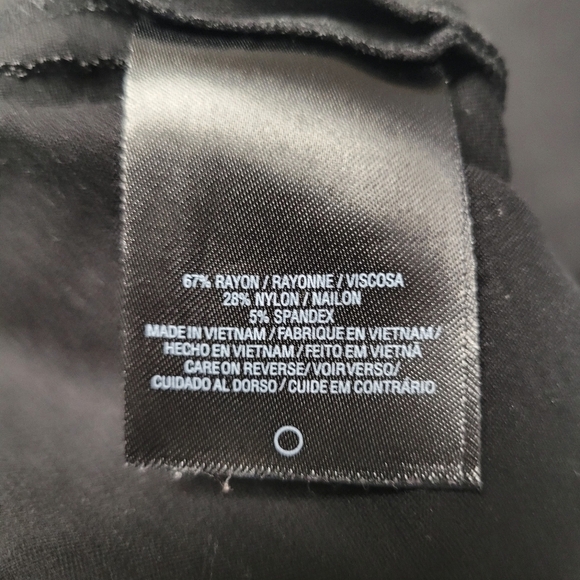 Tahari Women's Slim Fit Ankle Length Dress Pants. Size Small.  Excellent Cond. - Picture 8 of 8